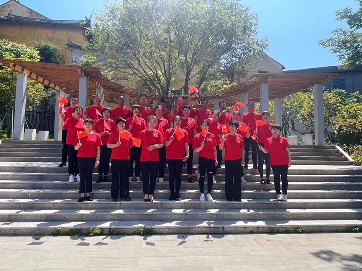 原创镇歌《新河新河》